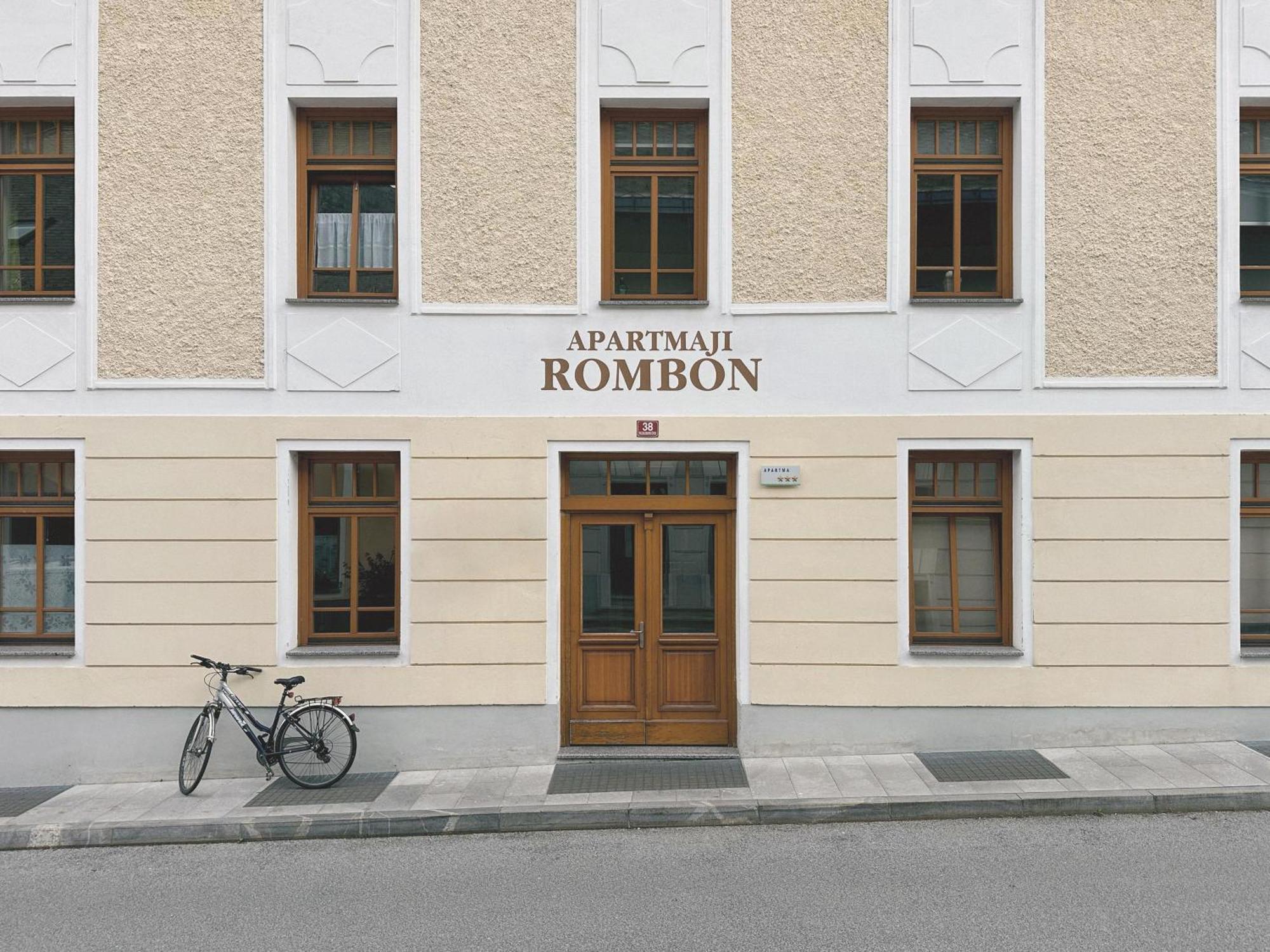 Apartments Rombon 博维茨 外观 照片
